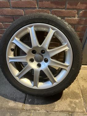 Aluminium velgen met winterbanden Audi A3