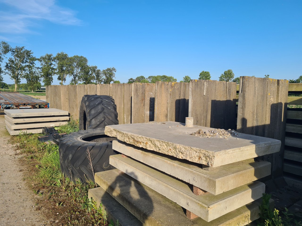 Beton elementen keerwanden L-steunen afscheidingen