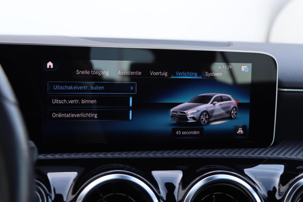Mercedes-Benz A-Klasse 200 business solution plus upgrade