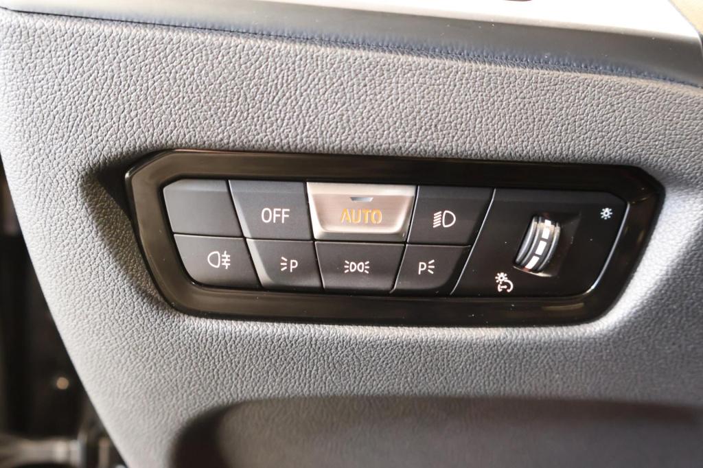 BMW 3-serie touring 330i high executive m sport, adaptive cruise, widescree