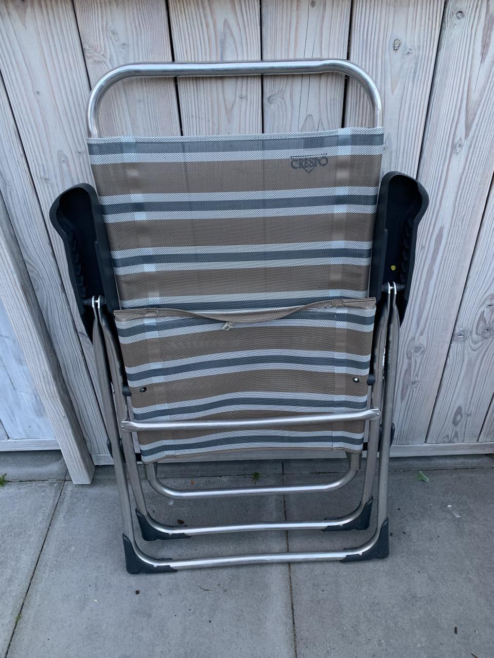4 comfortabele Crespo campingstoelen met 2 krukjes