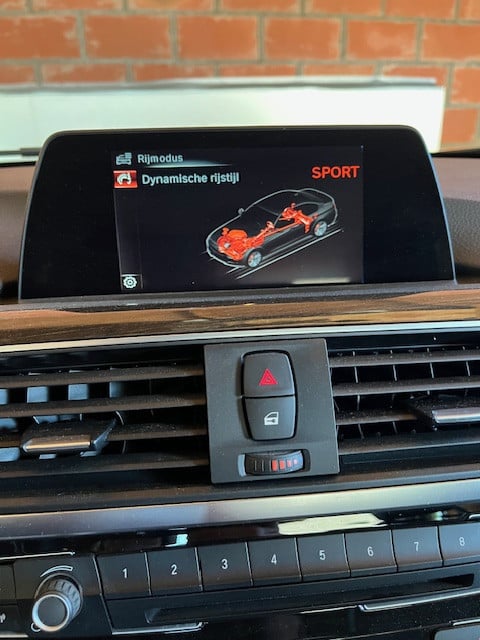 Bmw 320i luxury