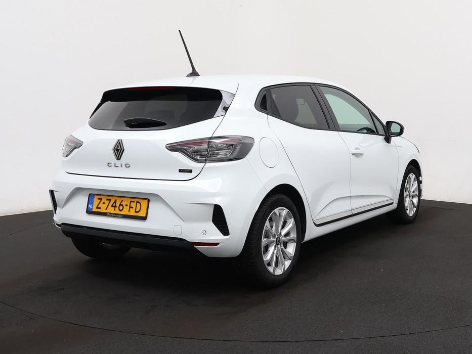 Renault Clio 1.6 e-tech full hybrid 145 evolution