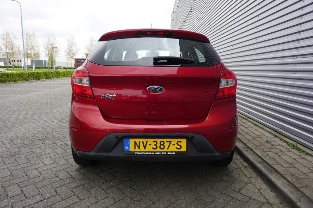 Ford KA ka+ 1.2 trend ultimate airco / cruise / parkeers. / bt / trekhaak /