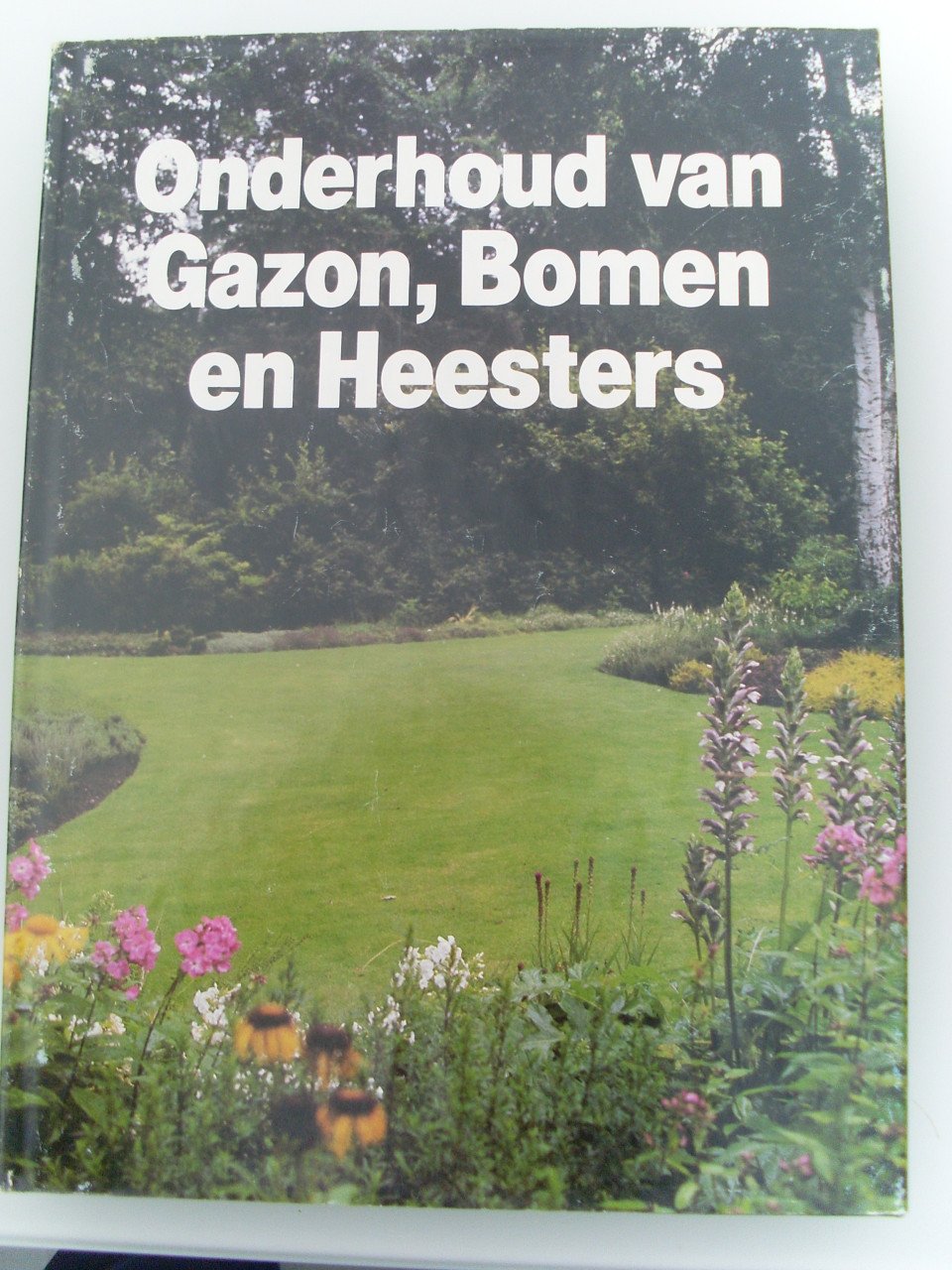 Onderhoud van gazon, bomen en heesters