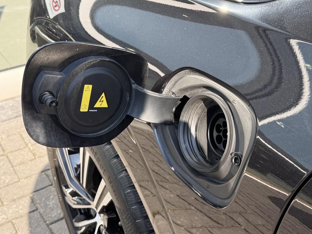 Volvo XC60 t6 398pk recharge inscription| panodak| 360camera| trekhaak| h&k