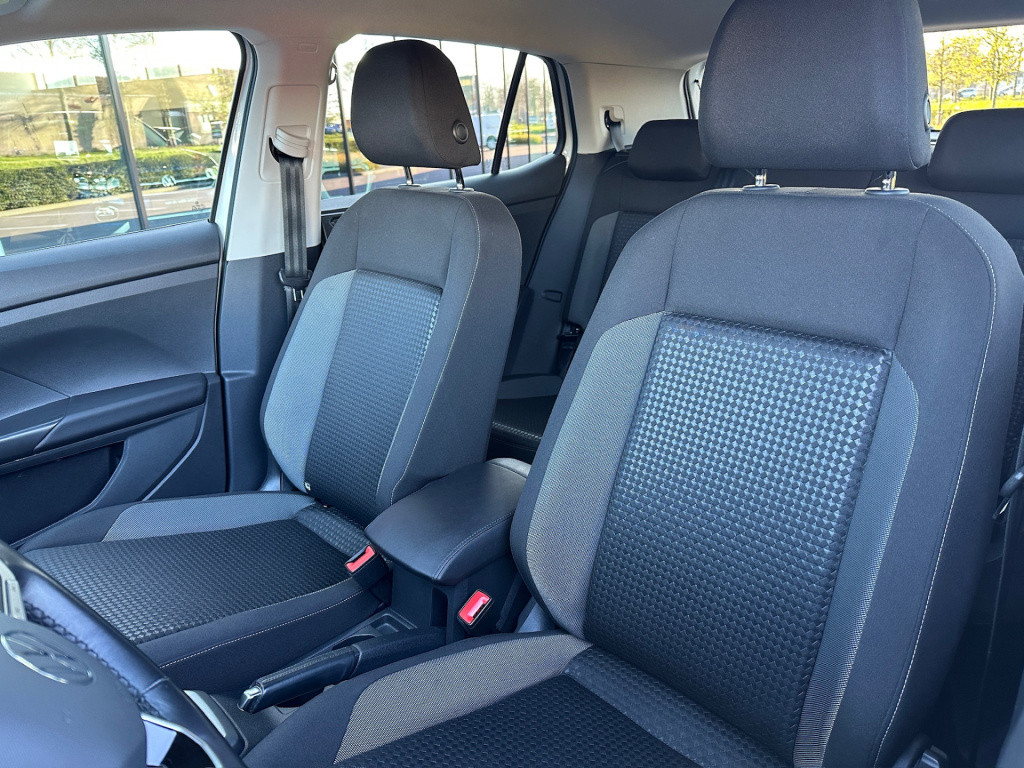 Volkswagen T-cross 1.0 tsi dsg active | led | camera | carplay | rijklaar i