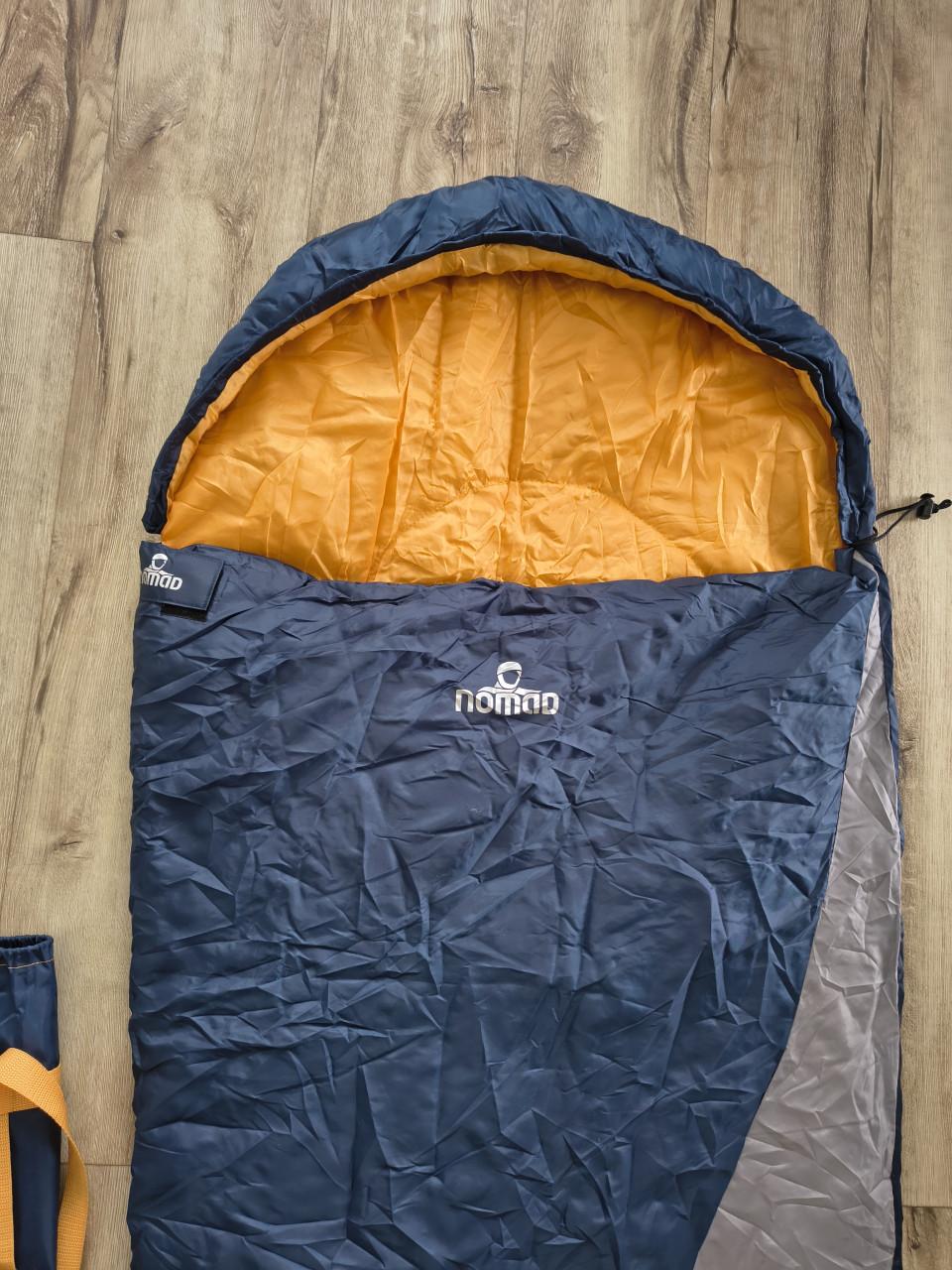 Prachtige lichtgewicht slaapzak Nomad met compressie hoes.