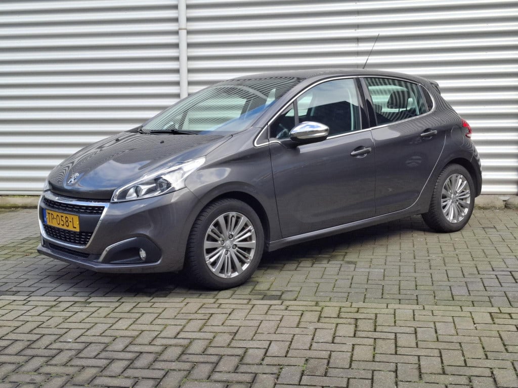 Peugeot 208 1.2 allure nav/clim/lmv/park