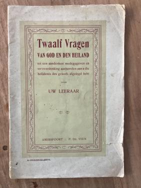 Boekje 12 vragen van God den Heiland