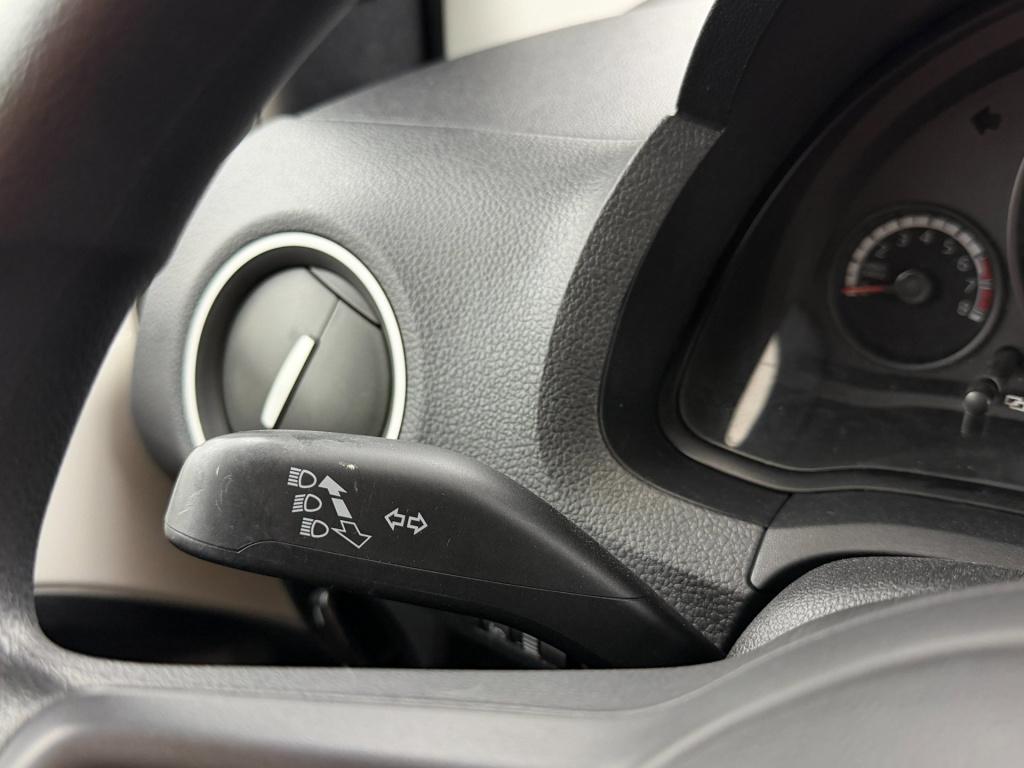 Volkswagen UP! occasion 1.0 take up! bluemotion | wit | tweedehands volkswa