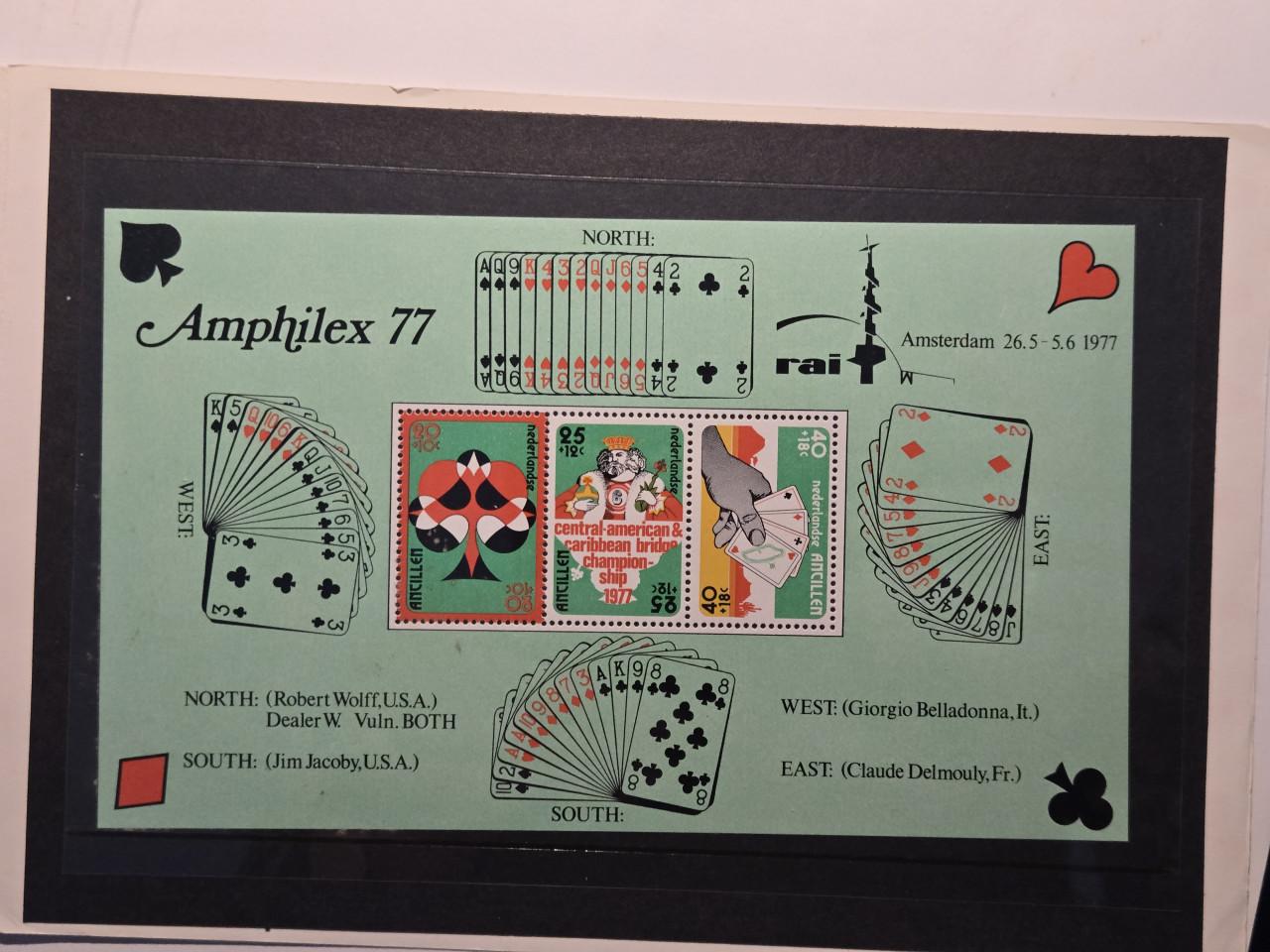 Postzegels 8 Albums uit heel de wereld  Bieden mag, wel graag naar waarde.