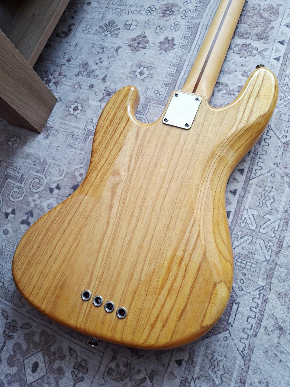 Fender Peterbuilt Jazz basgitaar naturel z.g.a.n.