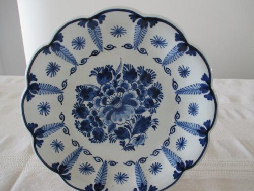 Mooi Gelobd Delftsblauw Bord  ( De Porceleyne Fles )