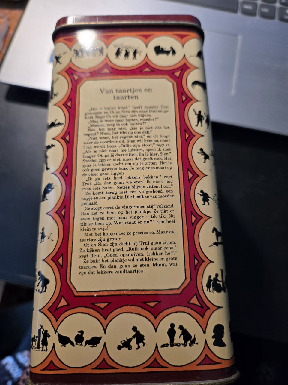 Blik: Royco Ot en Sien "Onder Moeders Paraplu"