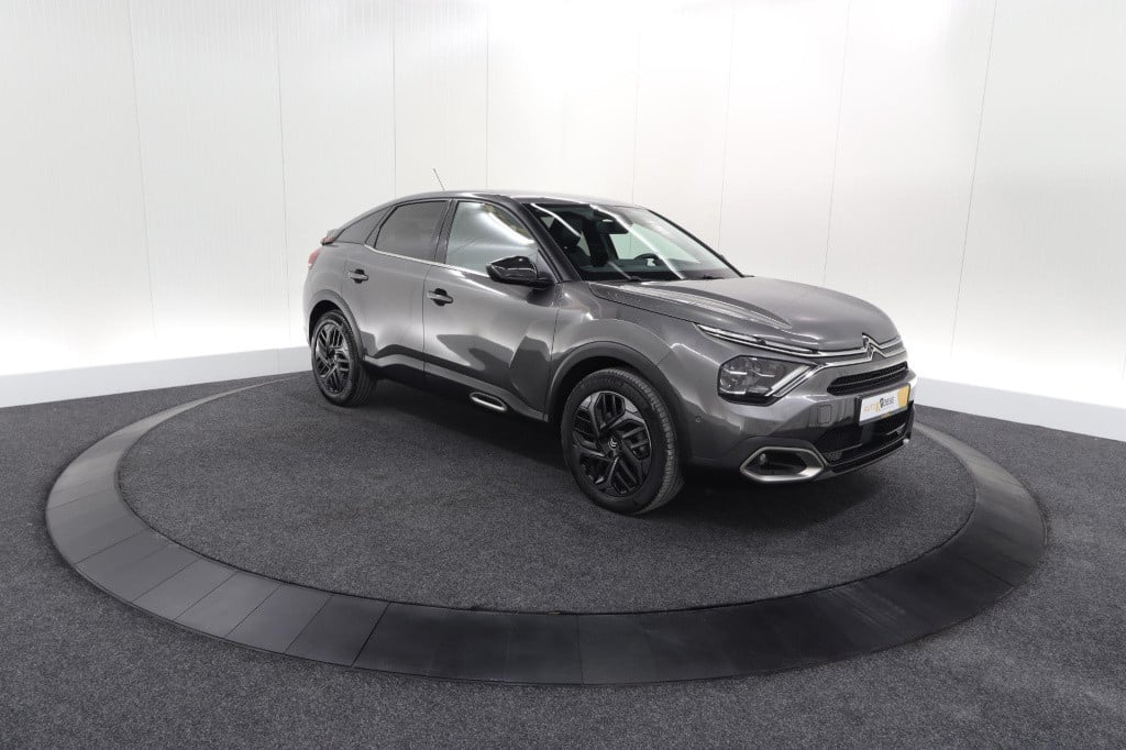 Citroen C4 puretech 130 eat8 shine | camera | dodehoekdetectie | head-up di