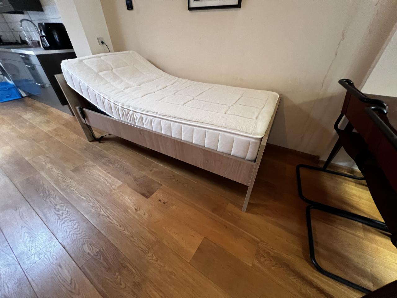 Seniorenbed als nieuw electrisch verstelbaar