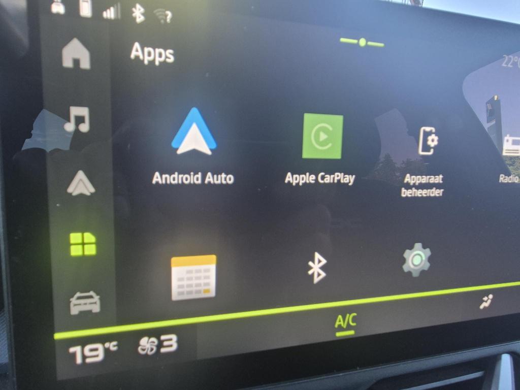 Dacia Duster 1.6 hybrid 140 journey camera, climate control, apple/android 