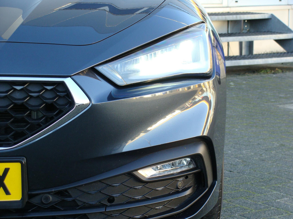 Seat Leon 1.0 tsi 110pk style business intense virtual display apple carpla