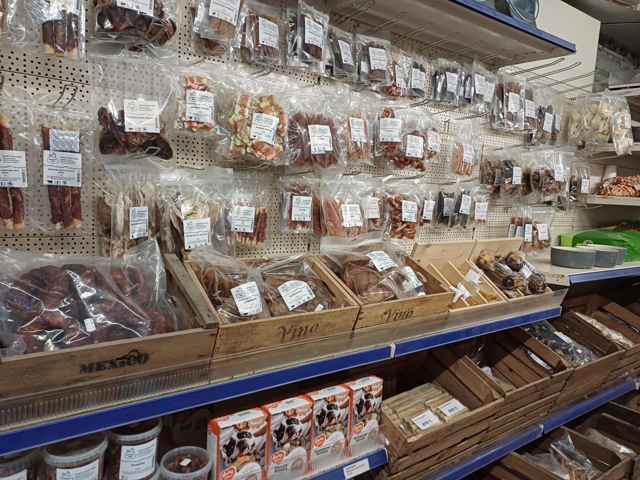Ruime keuze hondensnacks bij DIERTOTAALARJO
