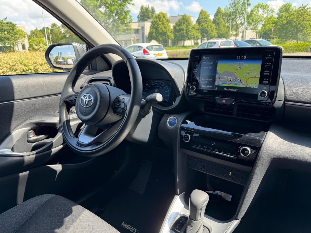 Toyota Yaris Cross 1.5 hybrid business