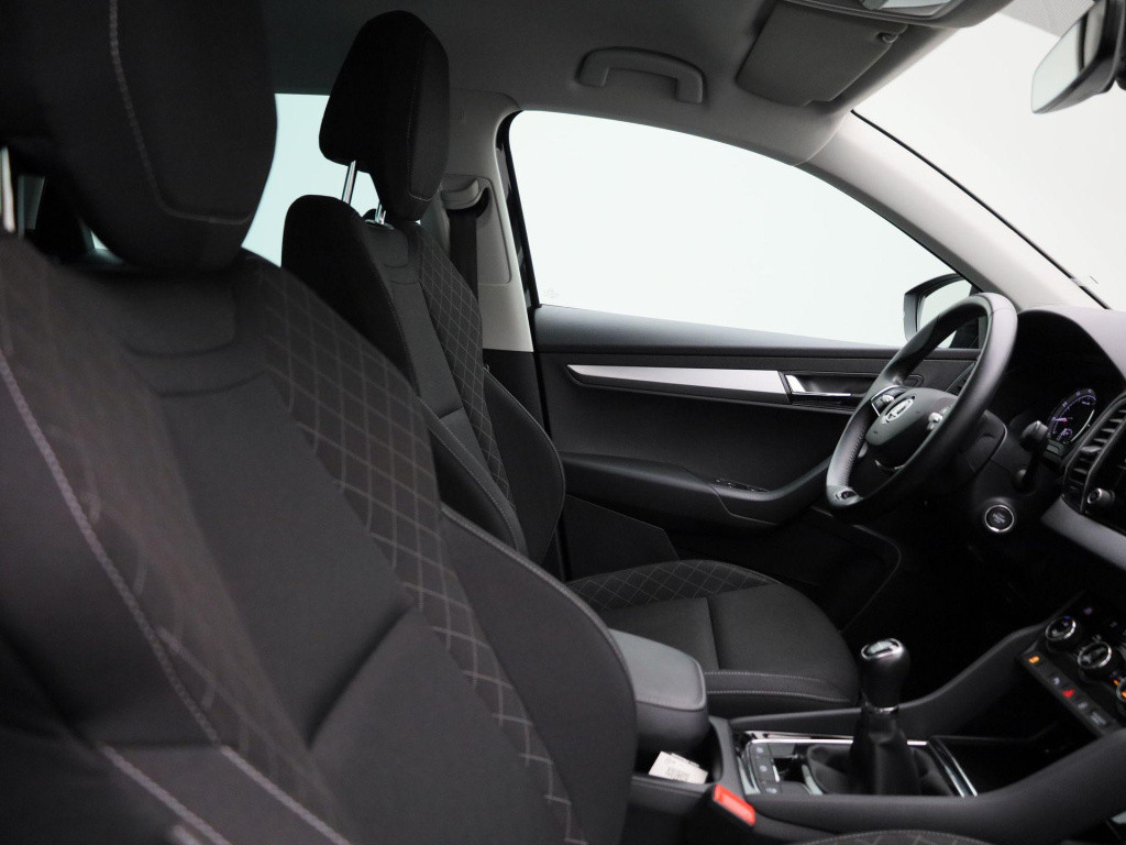 Skoda Karoq 1.0 tsi business edition | navigatie | apple carplay / android 
