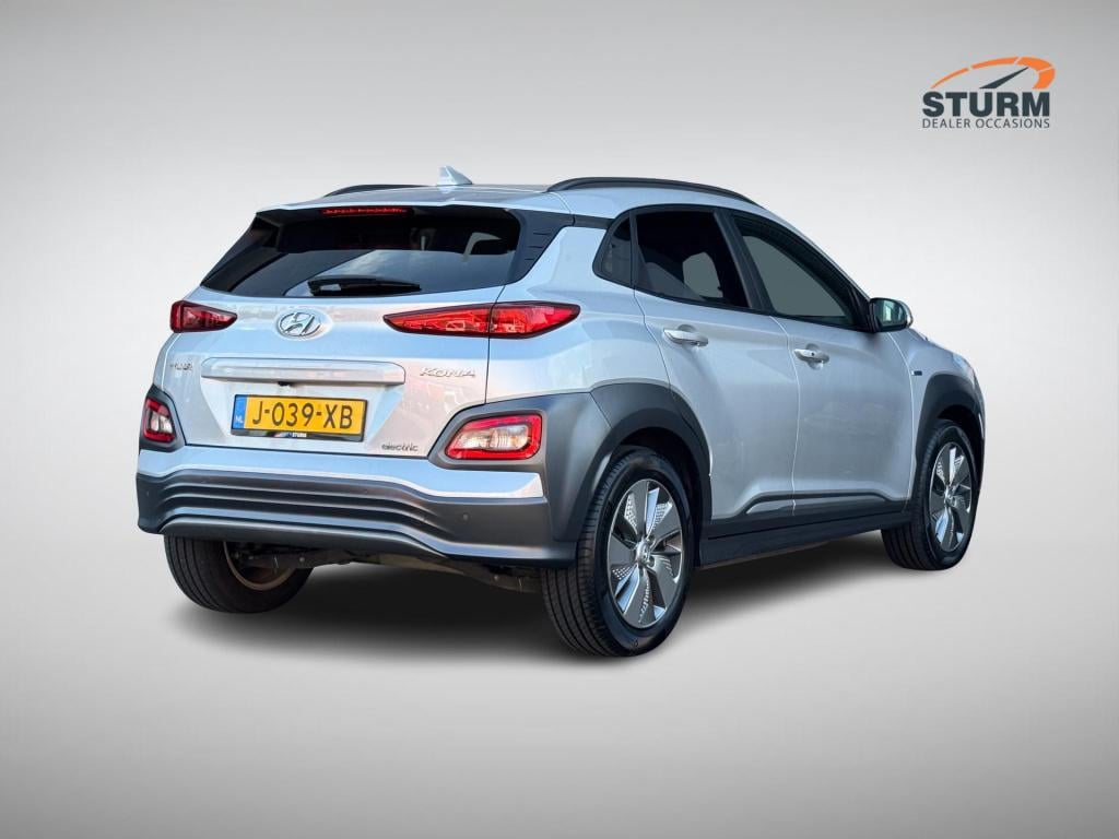 Hyundai Kona ev fashion 64 kwh 3-fase lader, soh 96%!