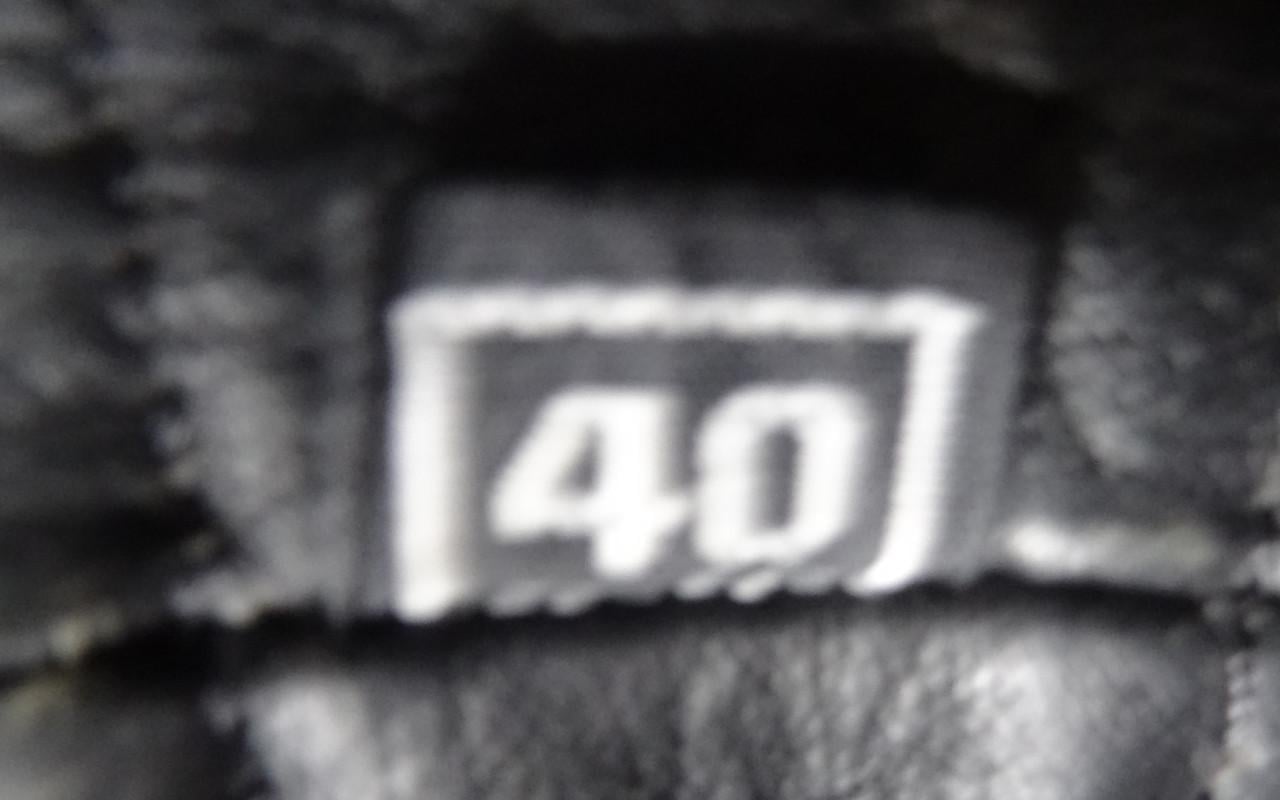 Drie leren motor broeken, maat 40. VOOR MANNEN