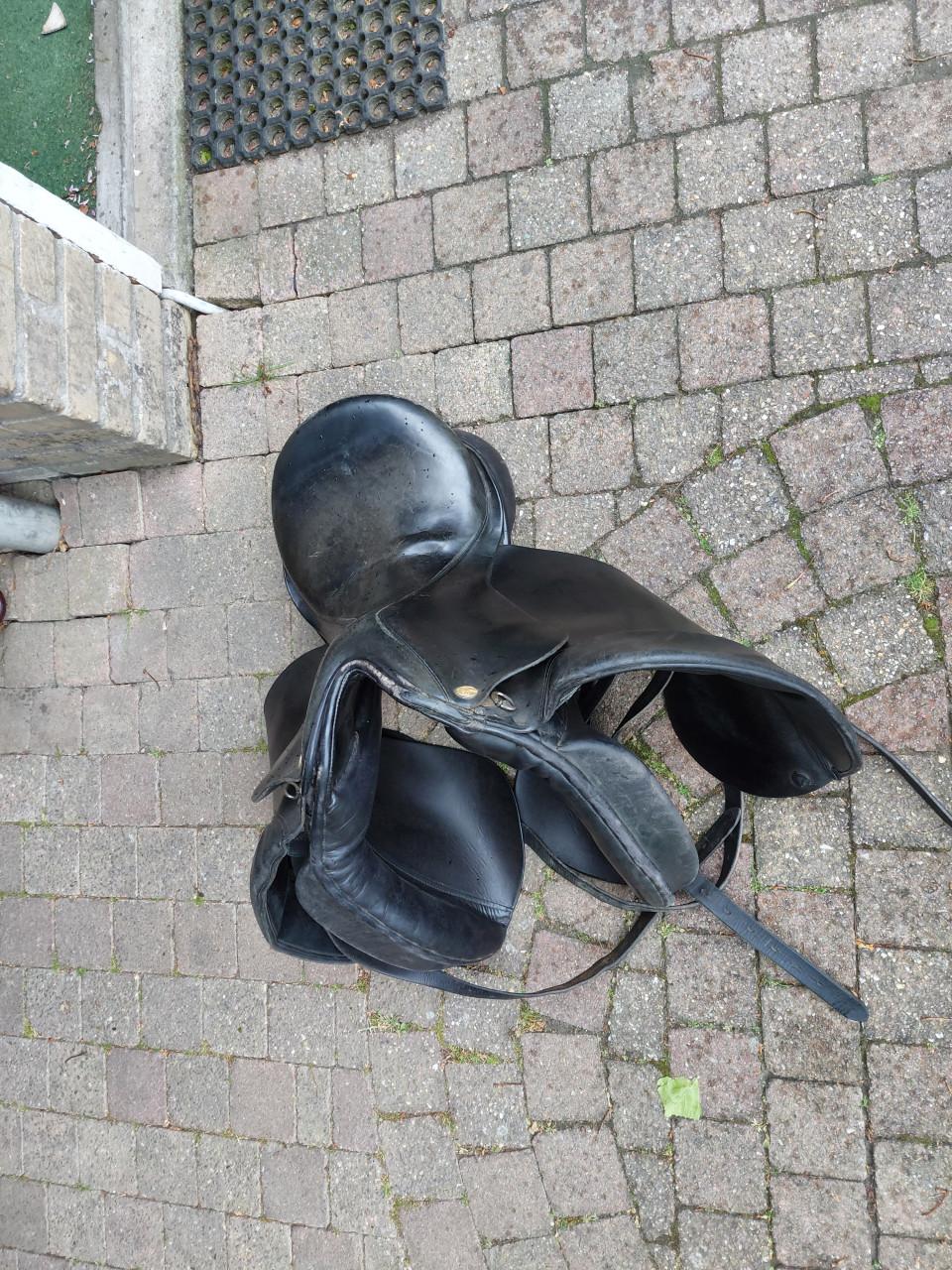 Paardenzadel paardrijzadel decoratie