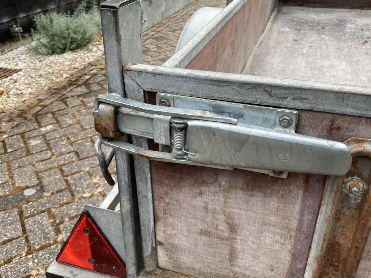 Aanhanger bakwagen kar enkelasser torsievering i.z.g.st.!    125x225 cm