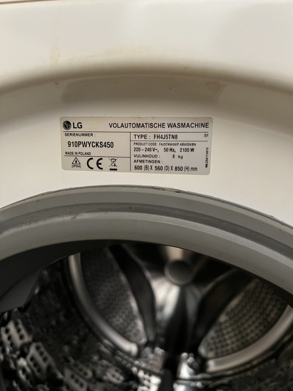 Wasmachine LG model FH4J5TN8