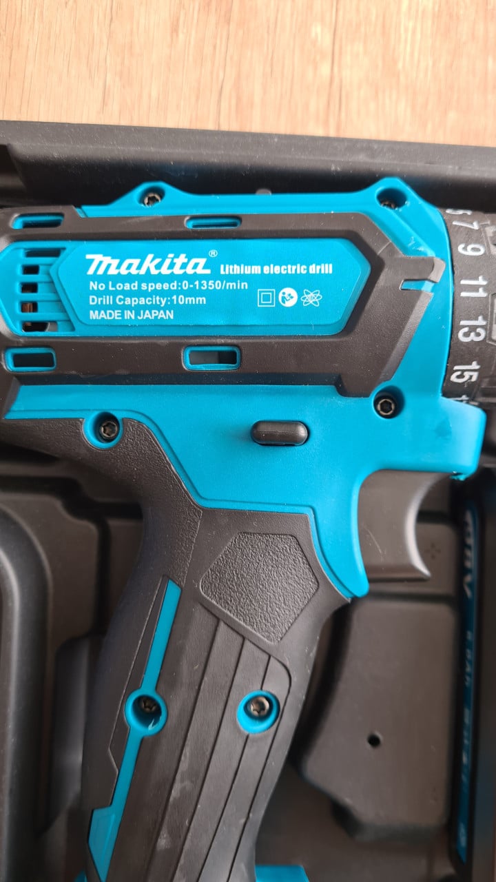 NIEUW Makita Accu Boormachine met 2 Accu en oplader