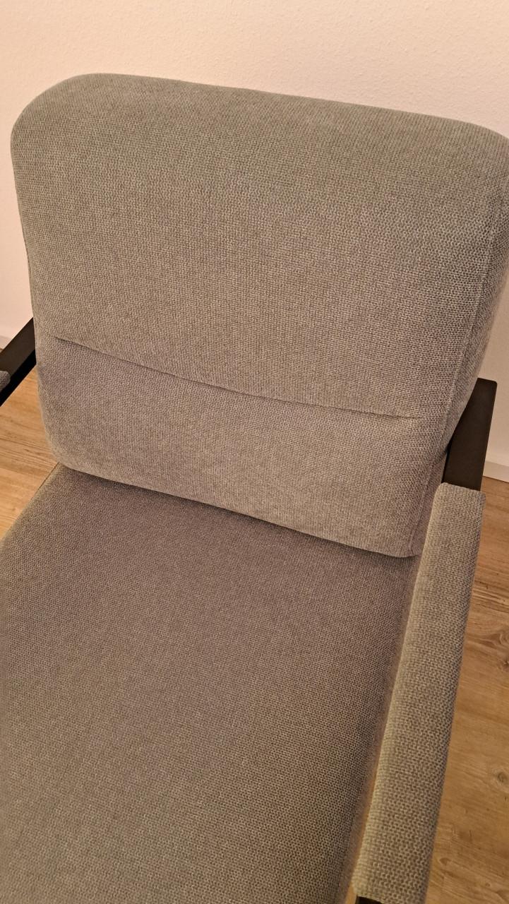 Mooie moderne fauteuil - voor vele woonstijlen geschikt