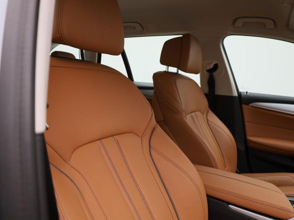 BMW 5 Serie touring 520i business edition plus | automaat | lmv | navigatie
