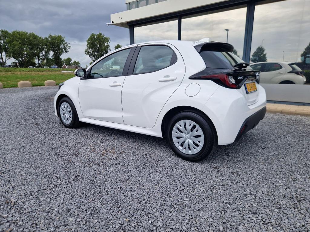 Toyota Yaris 1.5 hybrid active | 1e eigenaar | automaat | navigatie | camer