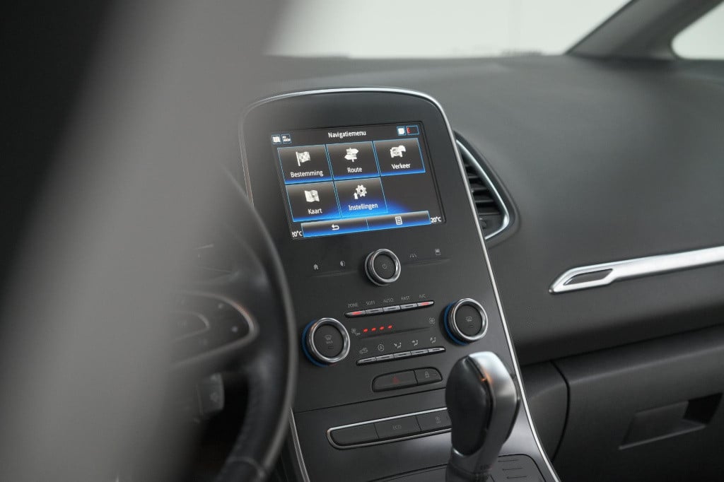Renault Grand Scenic tce 140 edc intens | 7 zitplaatsen | trekhaak | camera