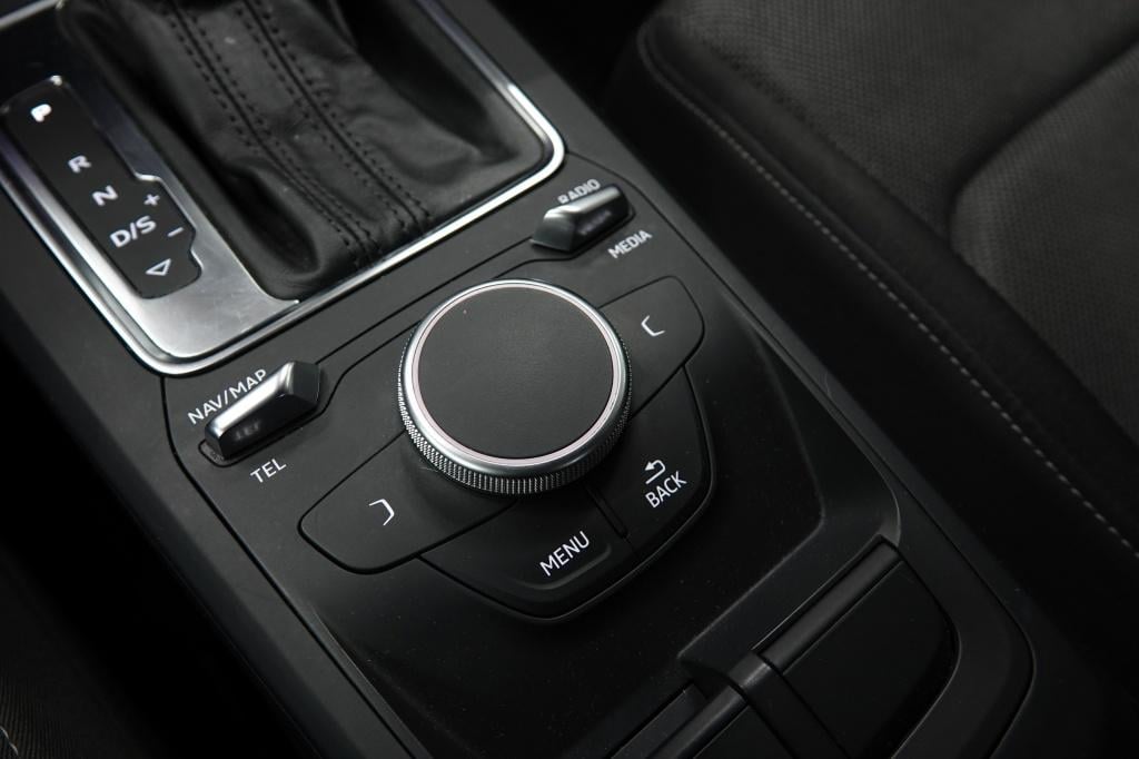 Audi Q2 1.4 tfsi | bluetooth | pdc | 19" |