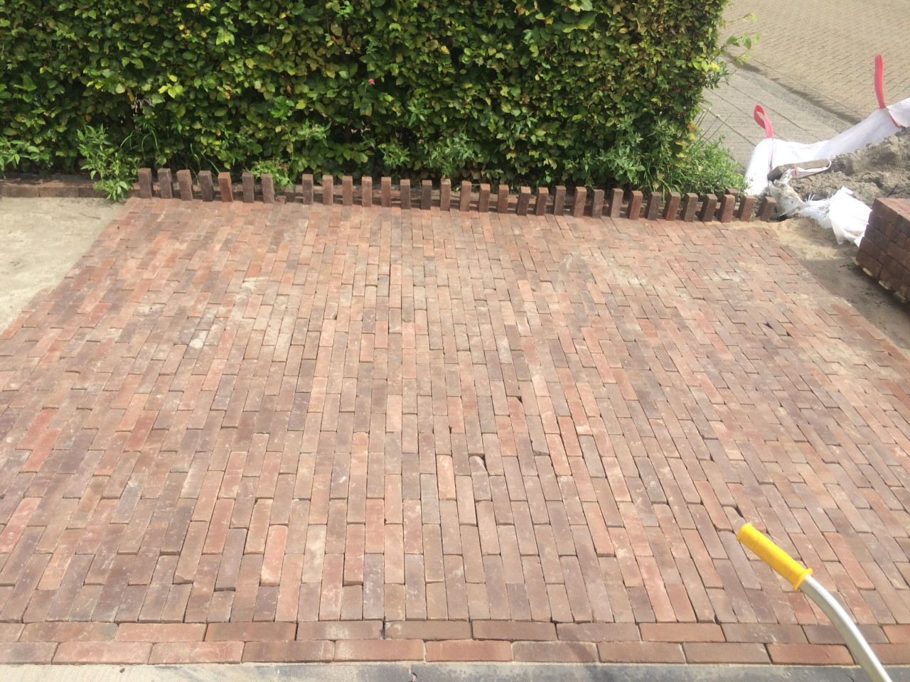Nieuwe Tuin? Of Volledige renovatie van uw bestrating? (Prijs 25,- per m2)