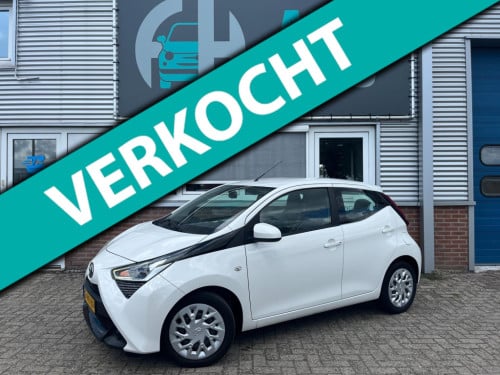 Toyota Aygo 1.0 vvt-i x-play limited | orig. nl | carplay | parkeercamera |
