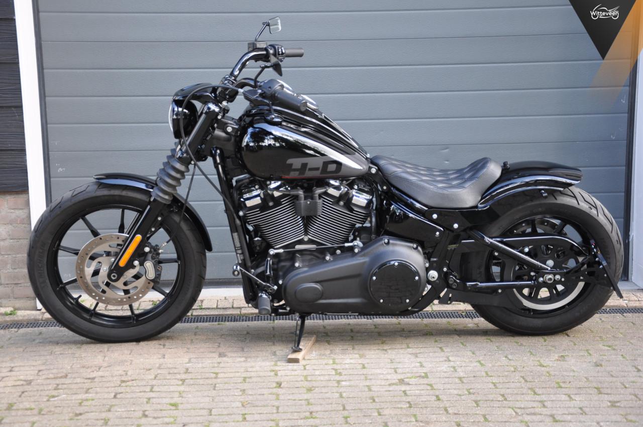 Harley-Davidson FXLR Low Rider 107