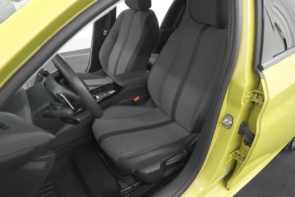 Peugeot 208 1.2 hybrid 100 e-dcs6 allure | apple carplay | parkeersensoren 