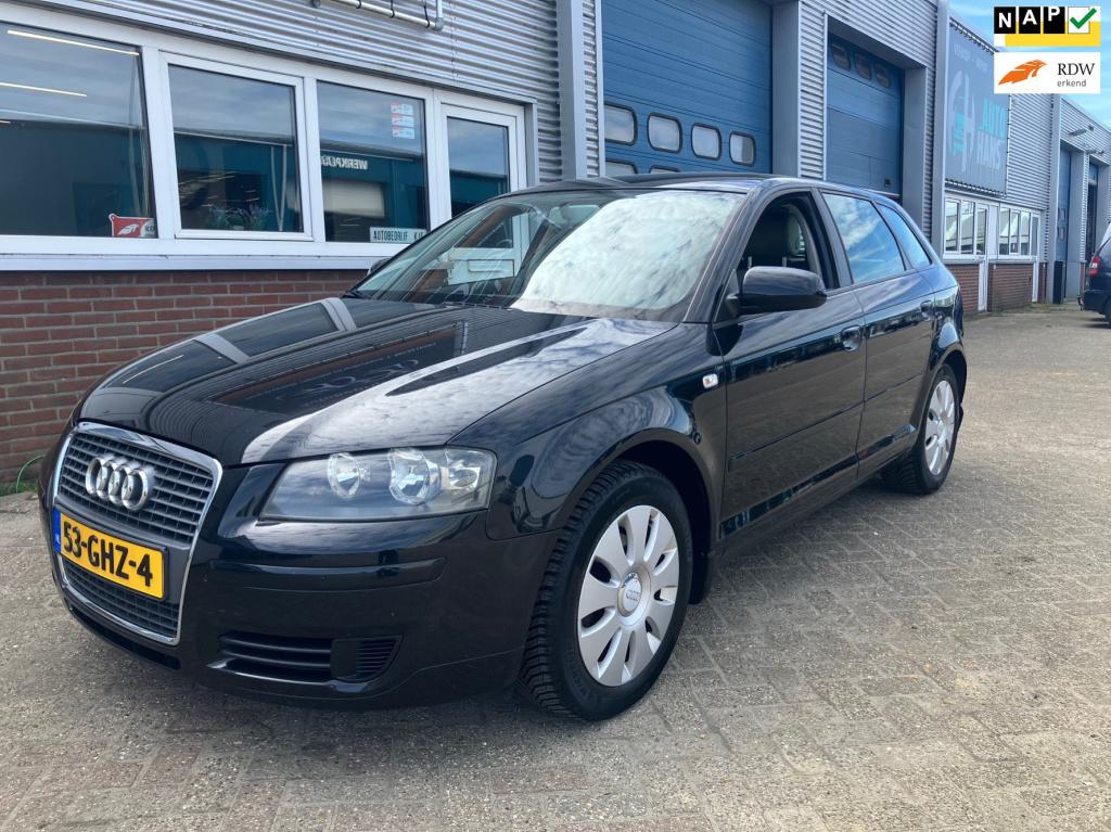 Audi A3 sportback 1.6 attraction business edition cruisse clima