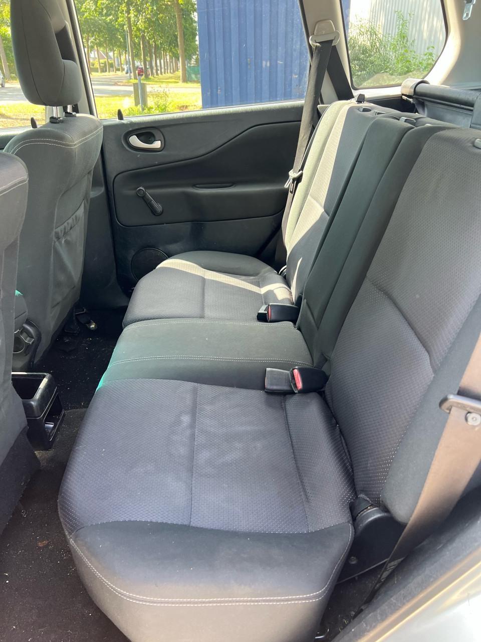 Mitsubishi Space Star 1.8 Instyle silver 144.856km