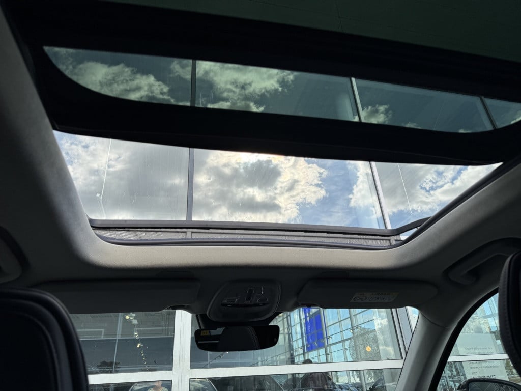 Volvo XC90 t8 455pk recharge ultra dark| full options!! b&w | luchtvering