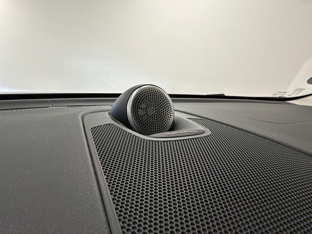 Volvo XC60 2.0 t8 plug-in hybrid awd ultimate dark | bowers&wilkins | lucht