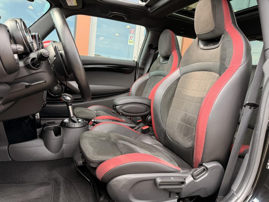 Mini 3-deurs 2.0 john cooper works s 232pk | acc | pano | head-up | harman 