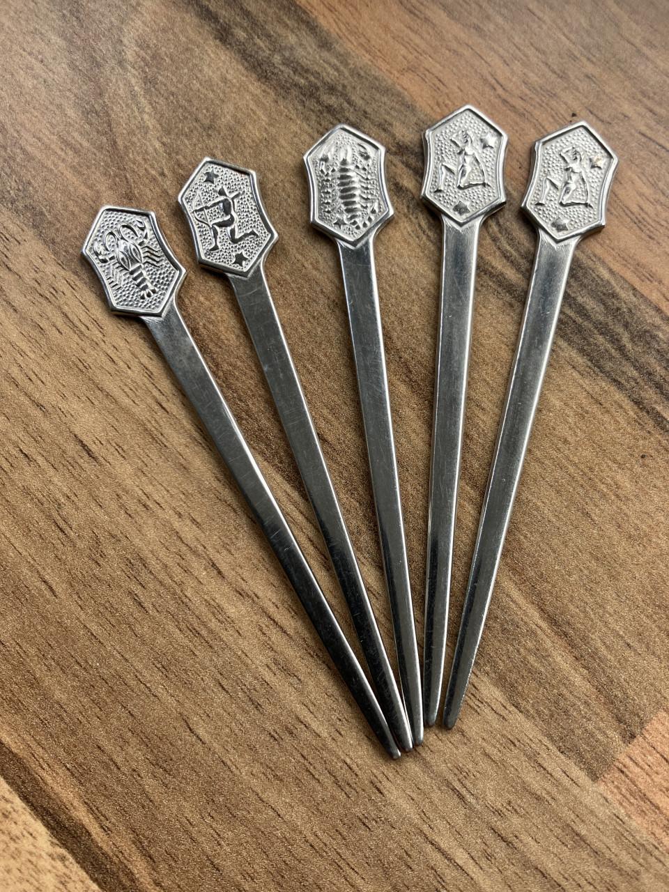 Cocktailprikkers 5st. - jaren '70