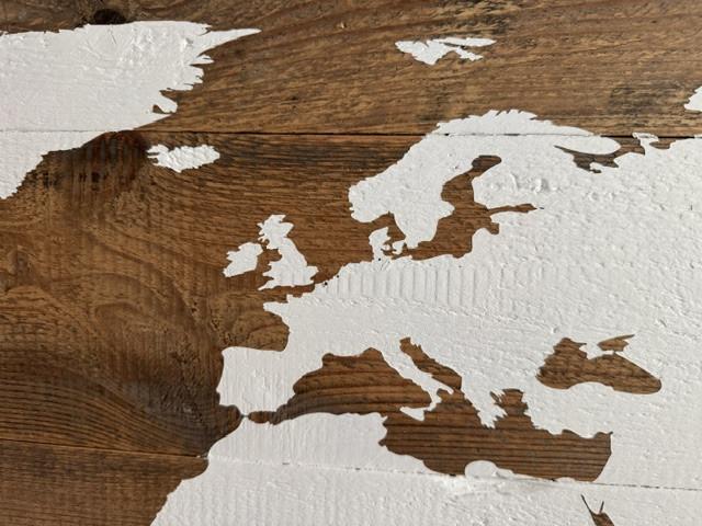 120 cm x 67 cm wereldkaart op hout, wanddecoratie