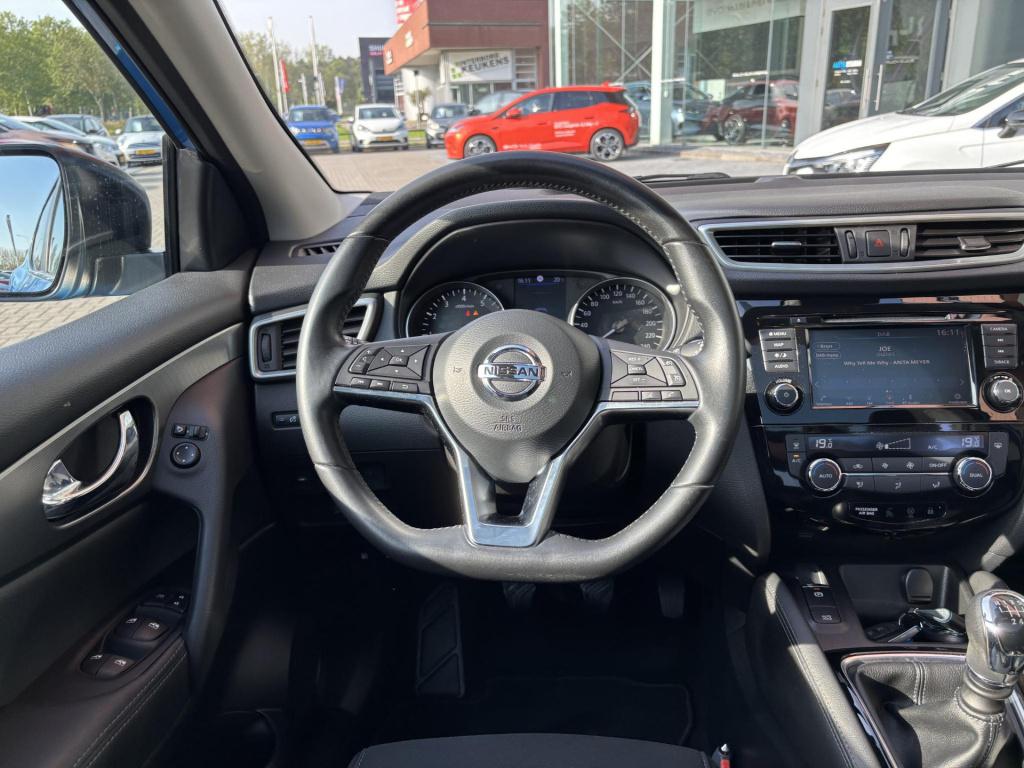 Nissan Qashqai 1.3 dig-t n-connecta design pack incl. trekhaak!