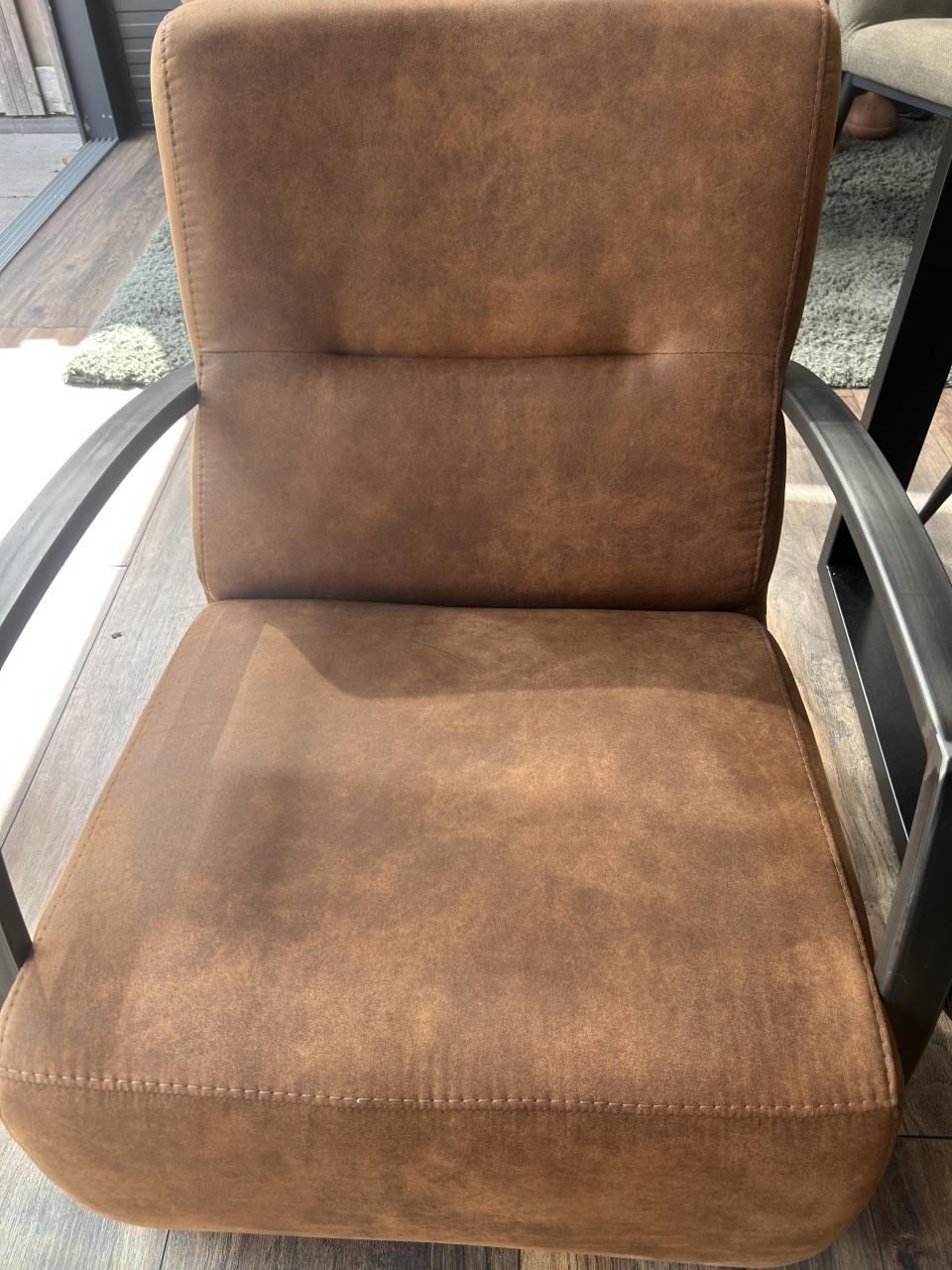 Fauteuil in cognac kleur koopje!